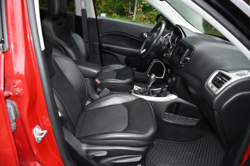 Used 2018 Jeep Compass Latitude w/ Popular Equipment Group image 20