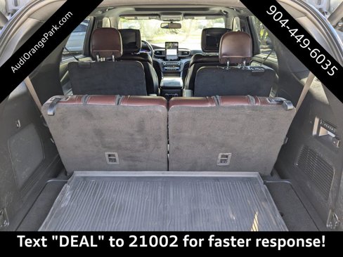 Used 2020 Ford Explorer Platinum w/ Premium Technology Package image 16