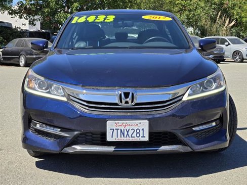 Used 2017 Honda Accord Sport image 2
