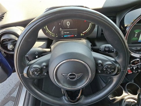 Used 2021 MINI Cooper 4-Door Hardtop w/ Driver Assistance Package image 20