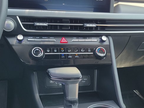 New 2025 Hyundai Sonata SE image 11