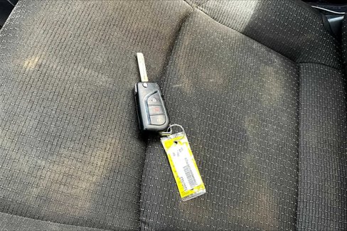 Used 2019 Toyota C-HR LE image 14