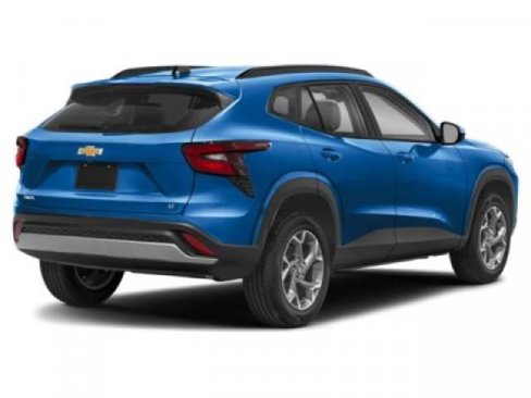 New 2025 Chevrolet Trax LT w/ Driver Confidence Package image 2