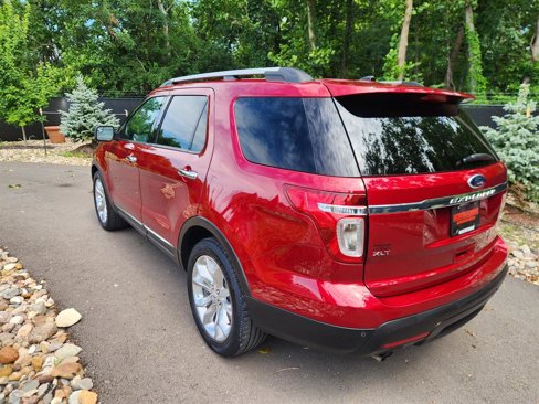 Used 2014 Ford Explorer XLT w/ Equipment Group 202A image 3