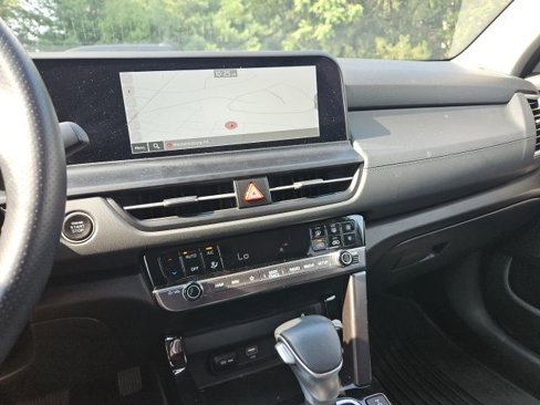 Used 2025 Kia Seltos SX w/ SX Sunroof Package image 12