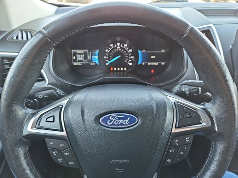 Used 2022 Ford Edge Titanium image 23