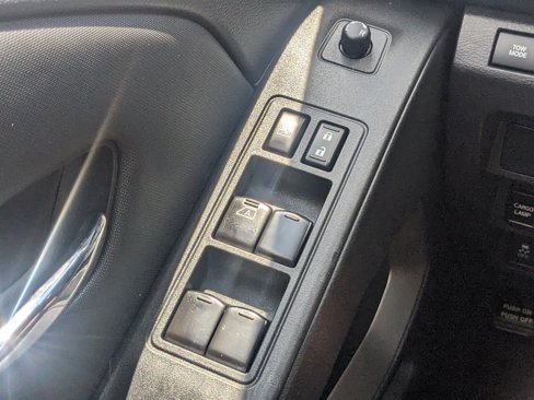 Used 2022 Nissan Frontier SV image 23