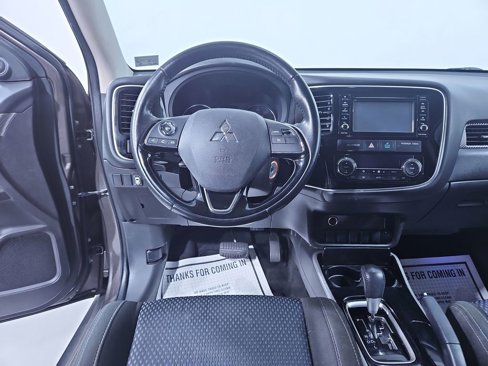 Used 2017 Mitsubishi Outlander ES image 13