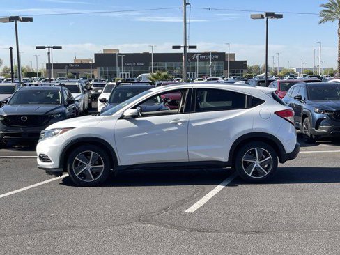 Used 2021 Honda HR-V EX-L image 3