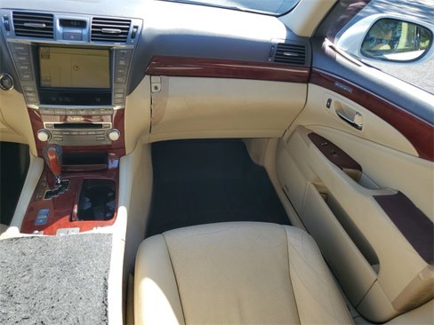 Used 2010 Lexus LS 460 image 16