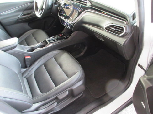 Used 2023 Chevrolet Bolt LT w/ Infotainment Package image 19
