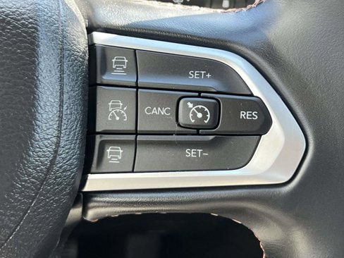 Certified 2022 Jeep Compass Limited image 21