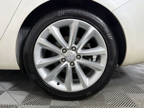 Used 2013 Buick Verano image 16