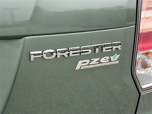 Used 2017 Subaru Forester 2.5i w/ Alloy Wheel Package image 28