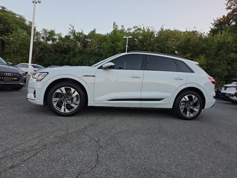 Used 2021 Audi e-tron Premium w/ Convenience Plus Package image 6
