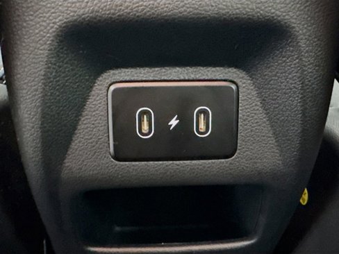 Certified 2025 Hyundai Venue SEL image 25