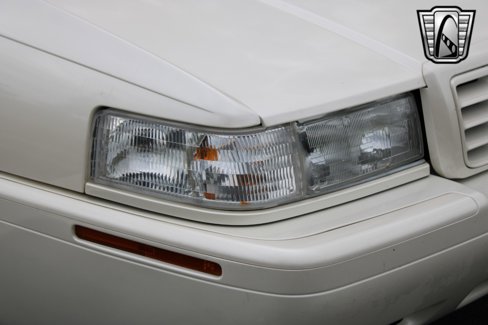 Used 2002 Cadillac Eldorado Touring w/ Preffered Equipment Group image 10