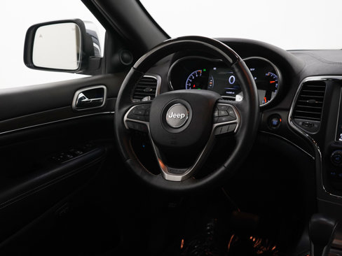 Used 2017 Jeep Grand Cherokee Overland image 12