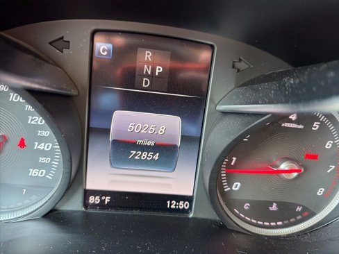Used 2018 Mercedes-Benz GLC 300 4MATIC image 4