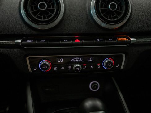 Used 2018 Audi A3 e-tron Premium Plus w/ Technology Package image 20