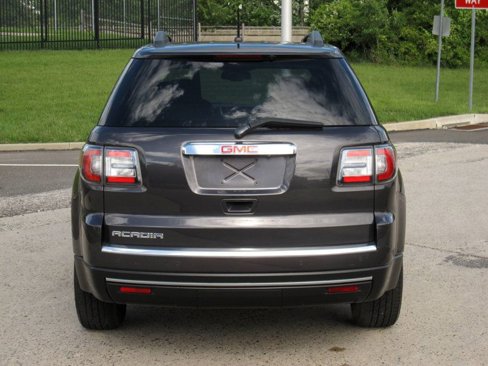 Used 2015 GMC Acadia SLT image 14