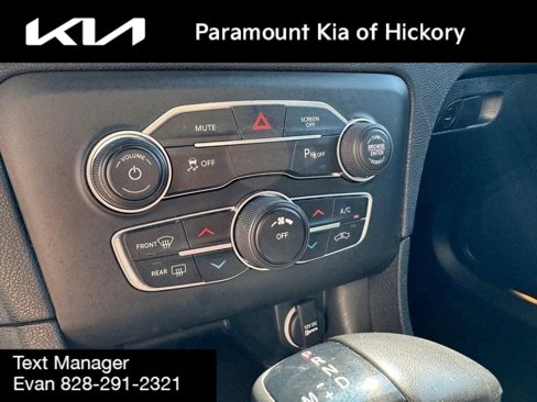 Used 2023 Dodge Charger SXT image 11