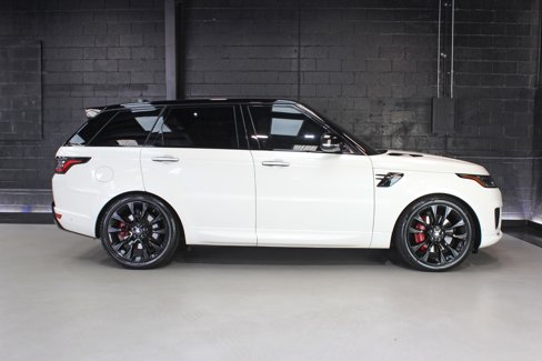 Used 2020 Land Rover Range Rover Sport HST image 11