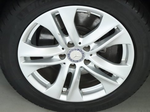 Used 2011 Mercedes-Benz E 350 4MATIC Sedan image 36