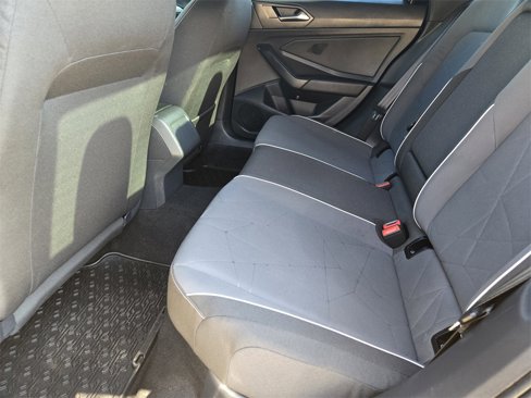Used 2025 Volkswagen Jetta Sport image 29