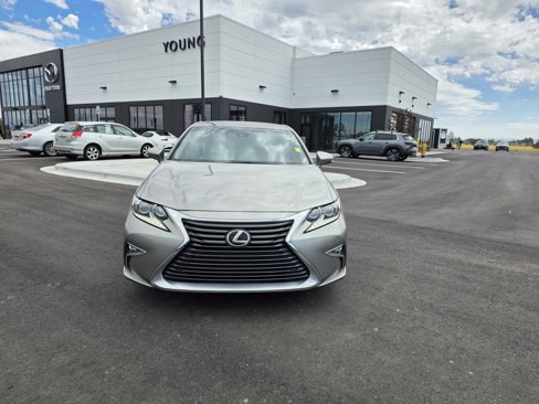 Used 2018 Lexus ES 350 image 2