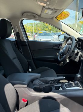 Used 2014 MAZDA MAZDA3 i Sport image 16