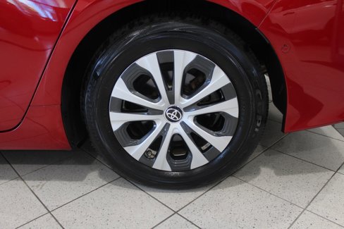 Used 2021 Toyota Prius Prime Limited image 15