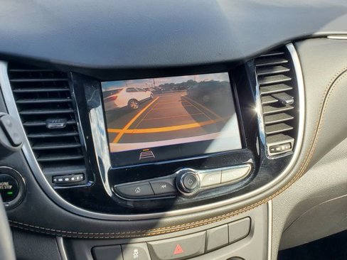 Certified 2022 Chevrolet Trax LT w/ Sport Edition image 31