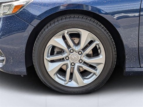 Used 2019 Honda Accord LX image 12