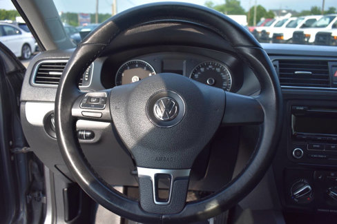 Used 2014 Volkswagen Jetta SE image 19