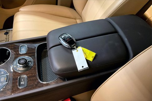 Used 2019 Bentley Bentayga image 21