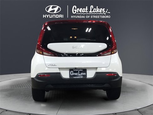 Used 2022 Kia Soul LX image 4