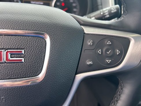 Used 2024 GMC Terrain SLT image 18