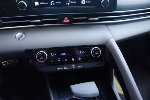 New 2025 Hyundai Elantra Sport image 13