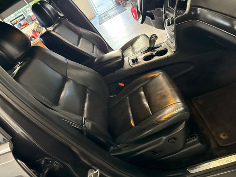 Used 2018 Jeep Grand Cherokee Limited image 48