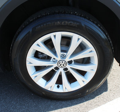 Used 2018 Volkswagen Tiguan S image 20