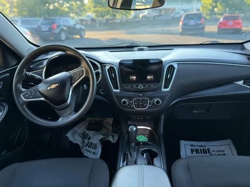 Used 2019 Chevrolet Malibu LT image 13