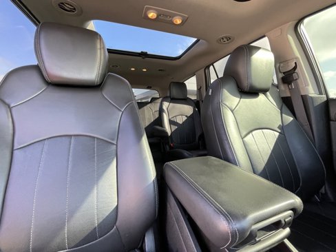 Used 2017 Buick Enclave Premium image 34