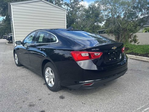 Used 2022 Chevrolet Malibu LS image 4