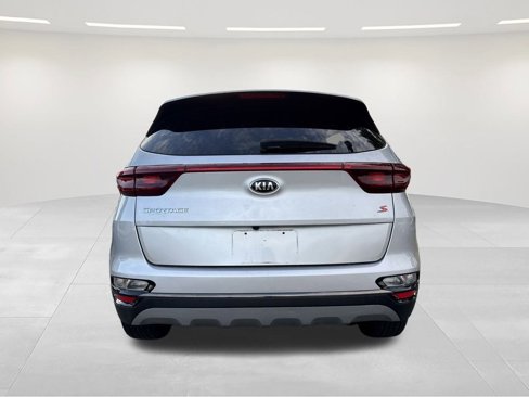 Used 2020 Kia Sportage S image 4