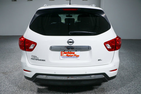 Used 2018 Nissan Pathfinder SL w/ Cargo Package image 8