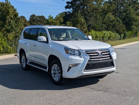 Used 2018 Lexus GX 460 image 3
