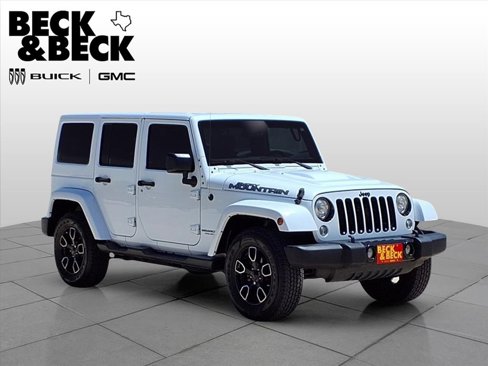 Used 2017 Jeep Wrangler Unlimited Sahara image 3