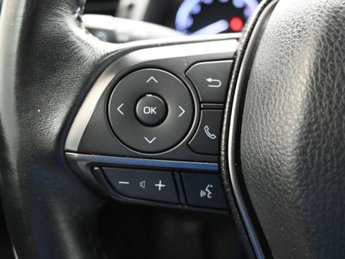Used 2021 Toyota Camry SE image 10
