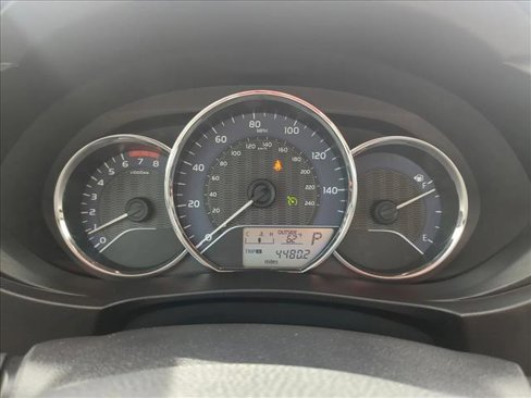 Used 2015 Toyota Corolla LE image 11